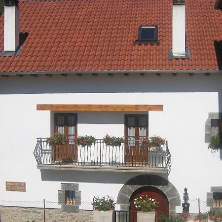 Casa Rural Ornat Etxea Vidangoz Exterior photo